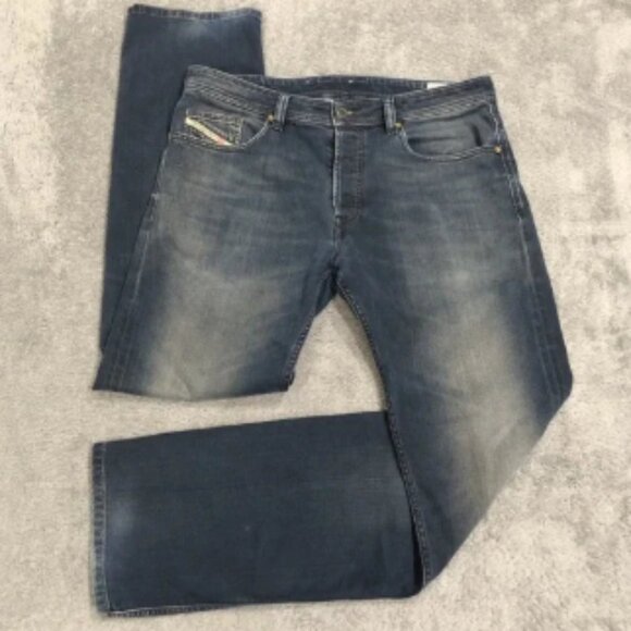 Diesel Larkee Relaxed Jeans Mens 36x33 Blue Dark Stone Wash Comfort Straight Leg - Picture 1 of 7